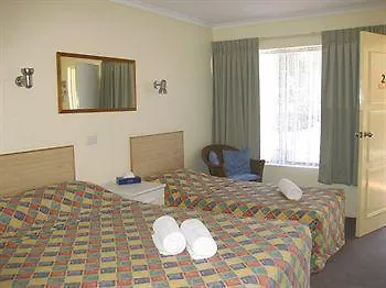 Twin Pines Motel Mooloolaba