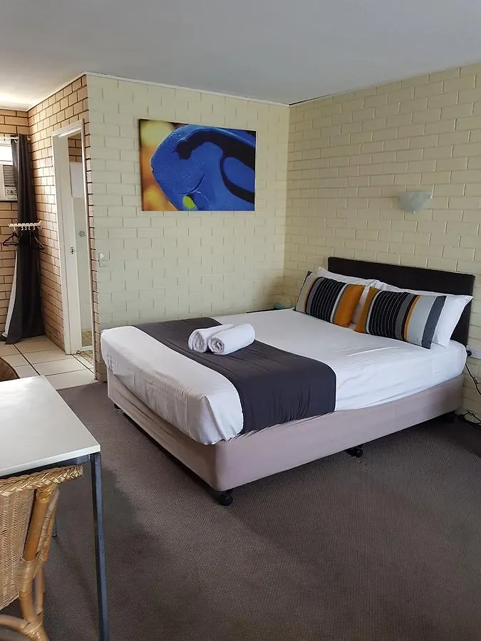 ***  Twin Pines Motel Mooloolaba Australia