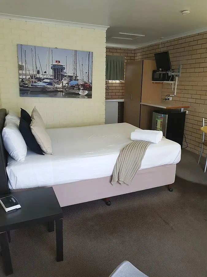 Twin Pines Motel Mooloolaba