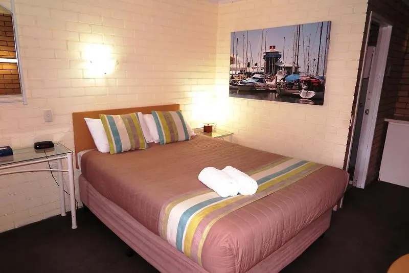 Twin Pines Motel Mooloolaba