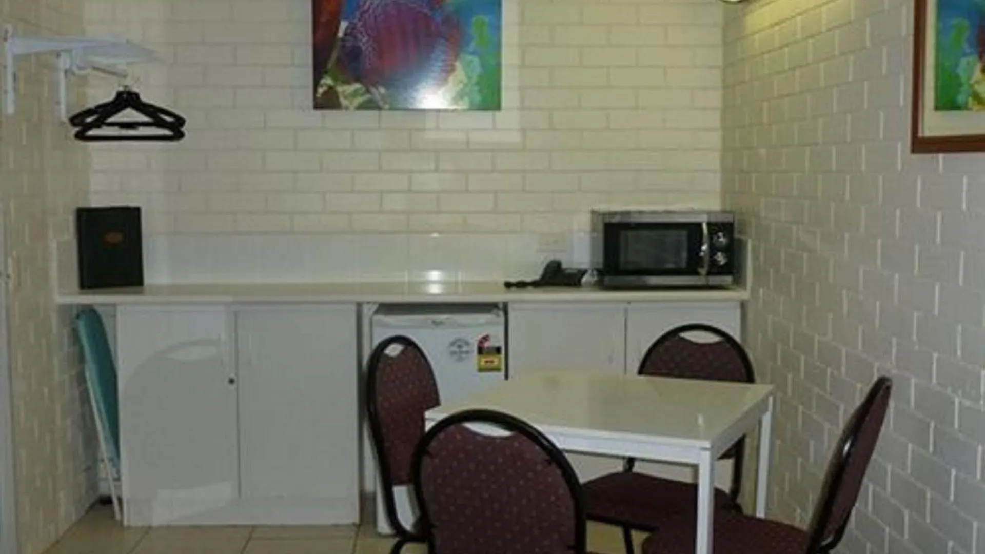 Twin Pines Motel Mooloolaba 3*,